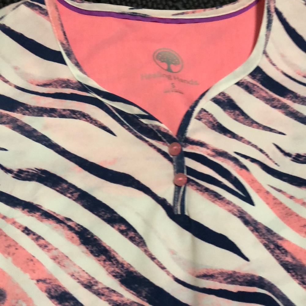 Scrub top